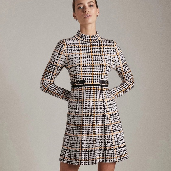 ❌SOLD🏷️Karen Millen Petite Check Knit Funnel Neck Skater Dress - Picture 7 of 11